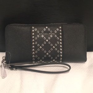 Michael Kors Wristlet